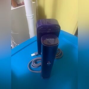 Nesmar Purple Hand-Held Clothes Steamer
Brand New